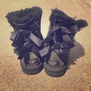 Ugg Boots! Bailey Bow Girls Sz 13
